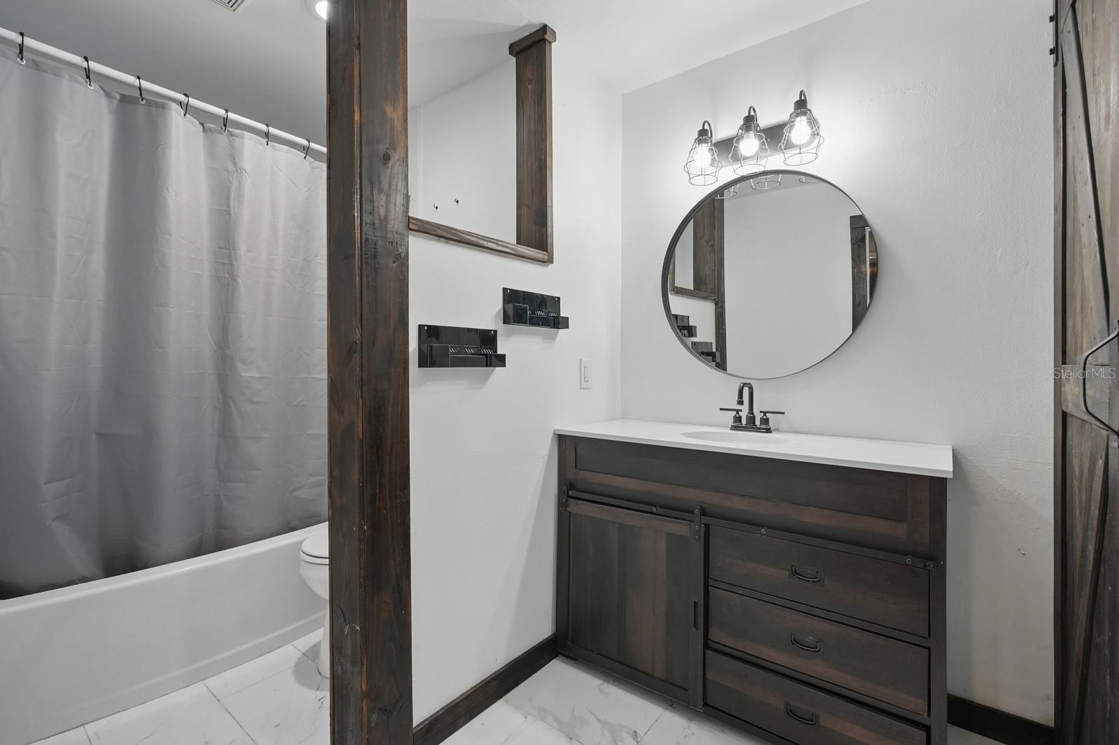 Image 22 of 47 For 2950 Ragis Road