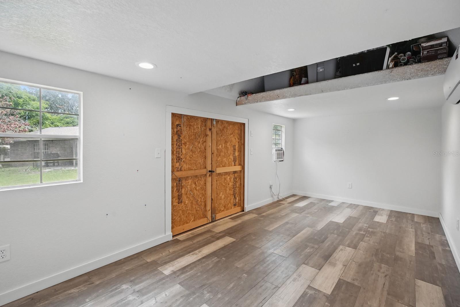 Image 35 of 47 For 2950 Ragis Road