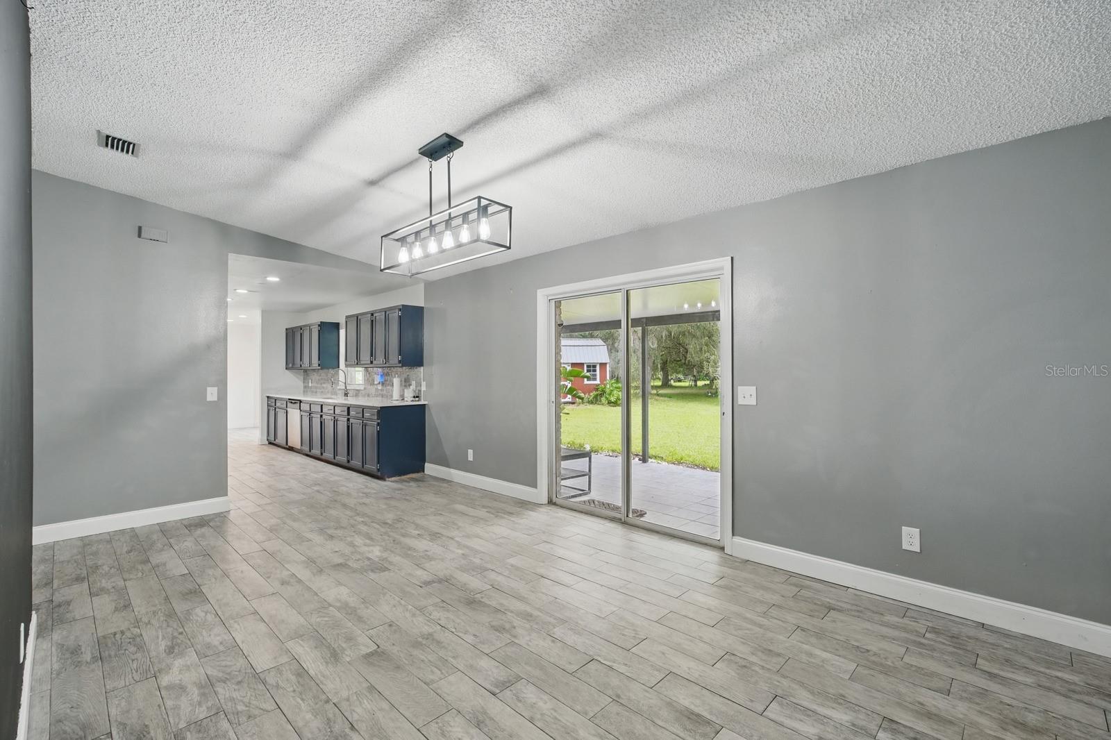 Image 8 of 47 For 2950 Ragis Road