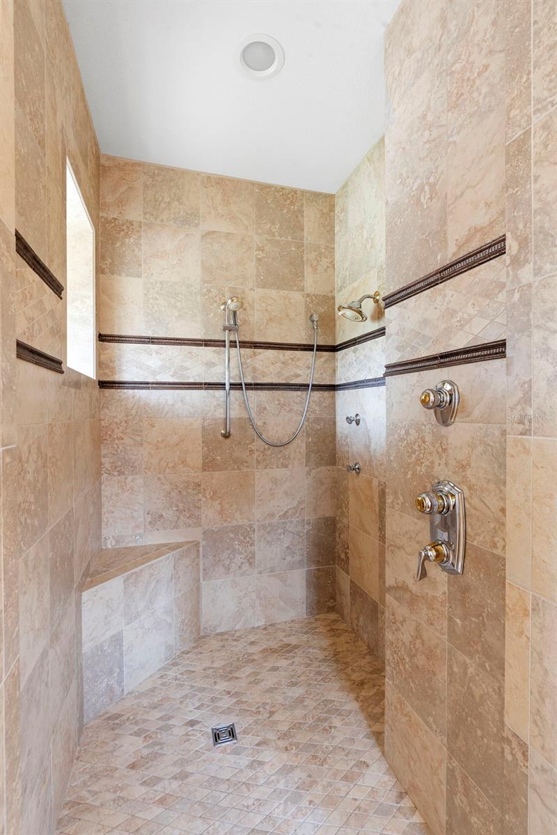 Image 42 of 69 For 762 Onyx Parkway