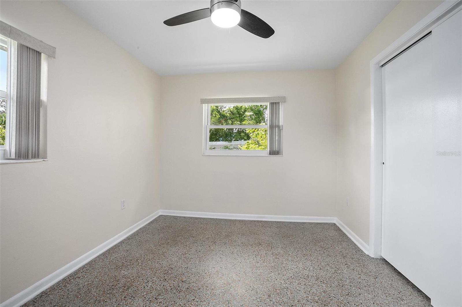 Image 13 of 30 For 502 Hogle Avenue