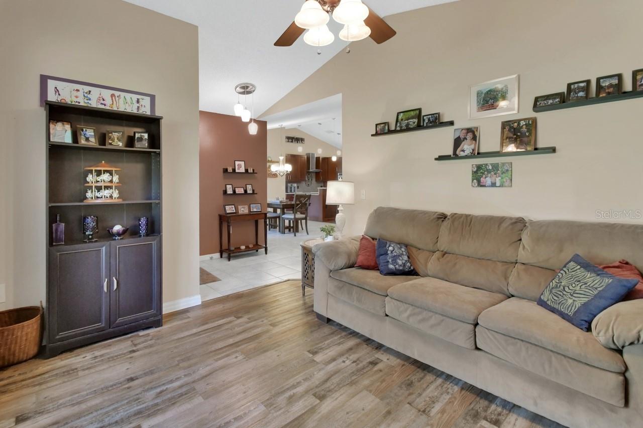 Image 3 of 46 For 1020 Orange Avenue