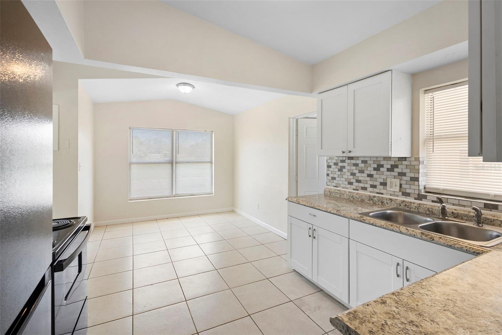 Image 12 of 39 For 5825 Forest Grove Boulevard