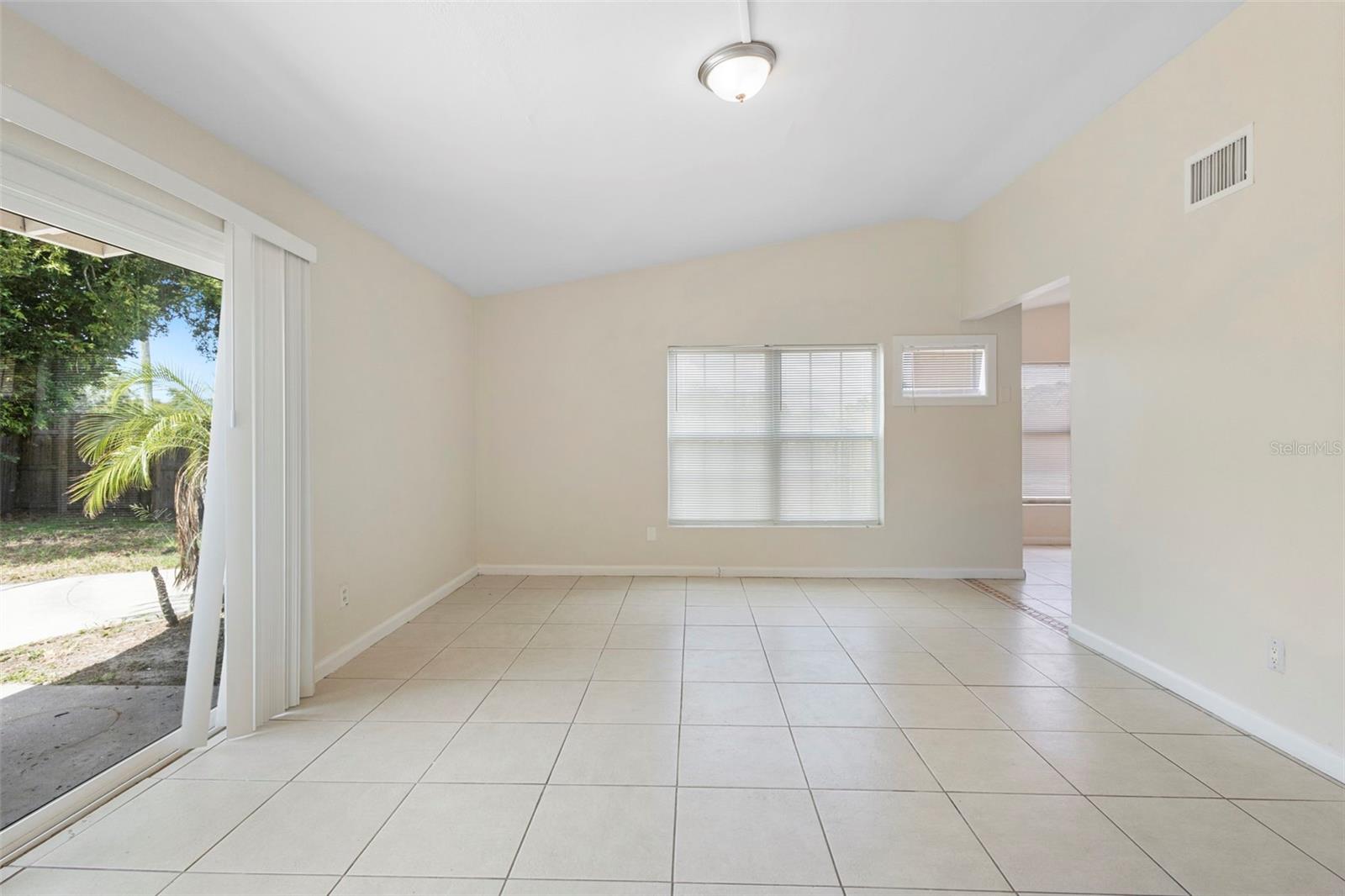 Image 15 of 39 For 5825 Forest Grove Boulevard