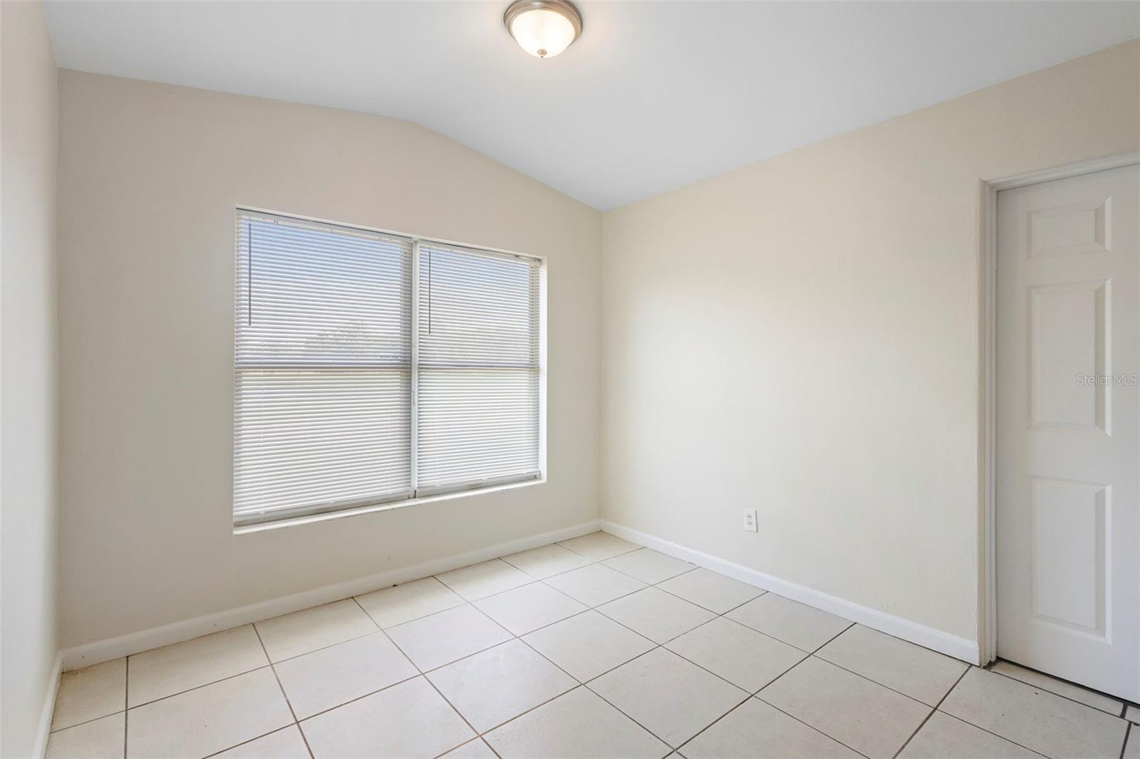Image 27 of 39 For 5825 Forest Grove Boulevard