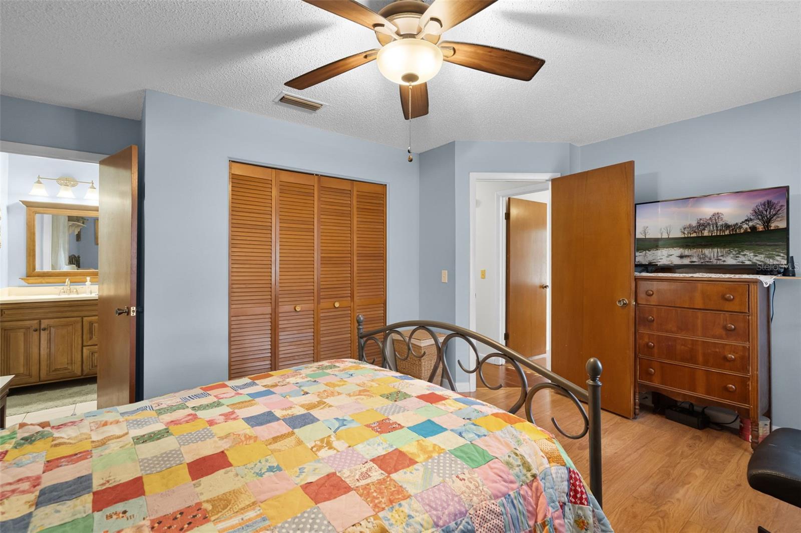 Image 17 of 33 For 270 Sandyhook Lane
