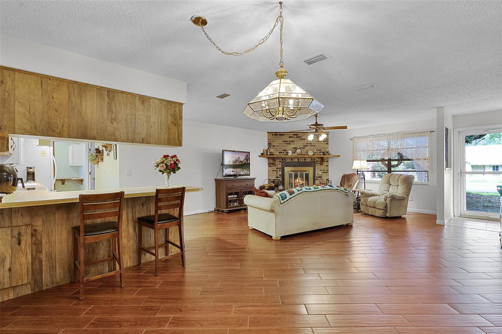 Image 4 of 33 For 270 Sandyhook Lane