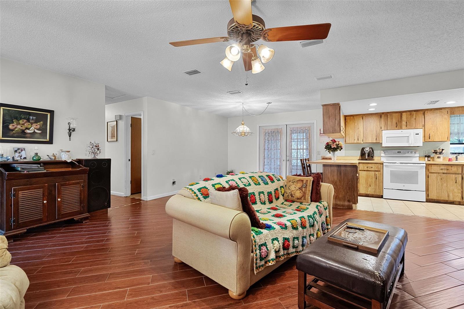Image 6 of 33 For 270 Sandyhook Lane