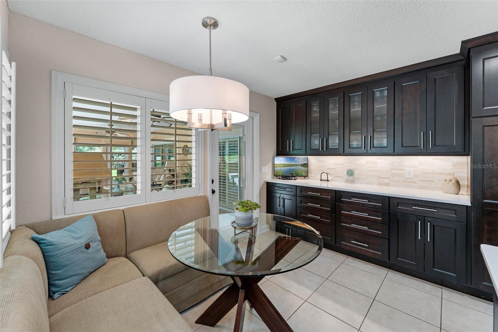 Image 14 of 59 For 3 Pine Meadow Court