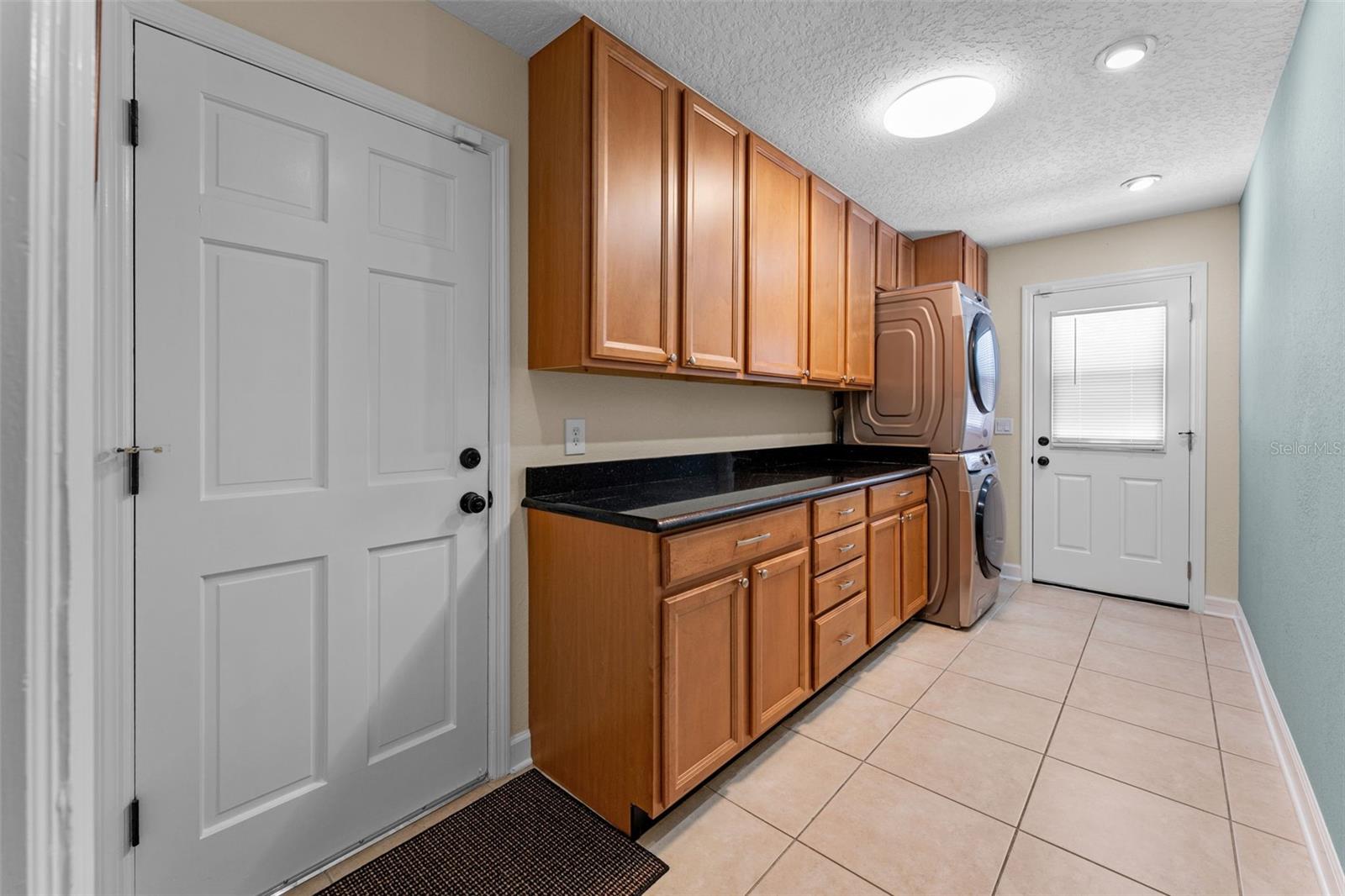 Image 24 of 59 For 3 Pine Meadow Court