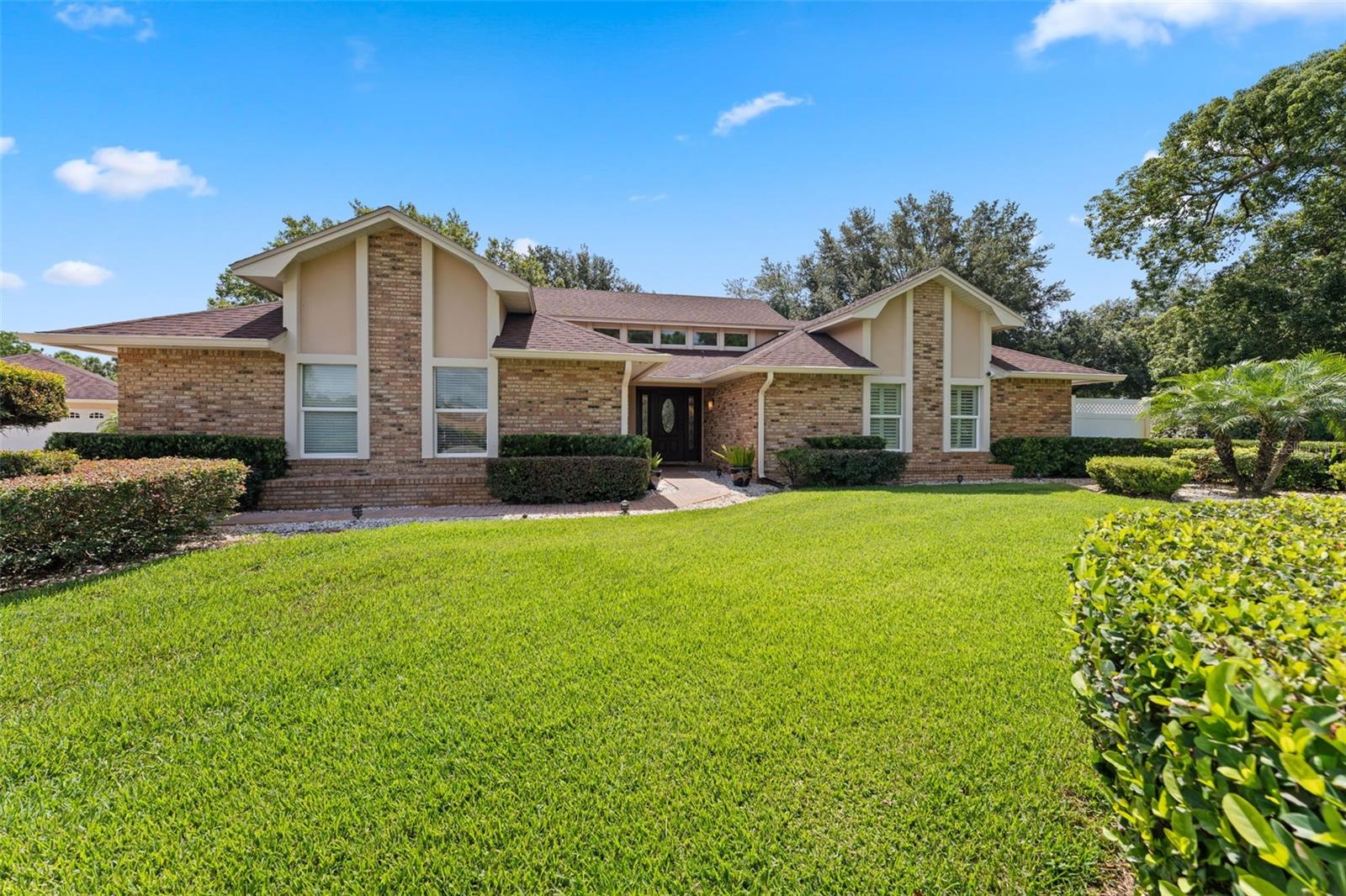 Image 5 of 59 For 3 Pine Meadow Court