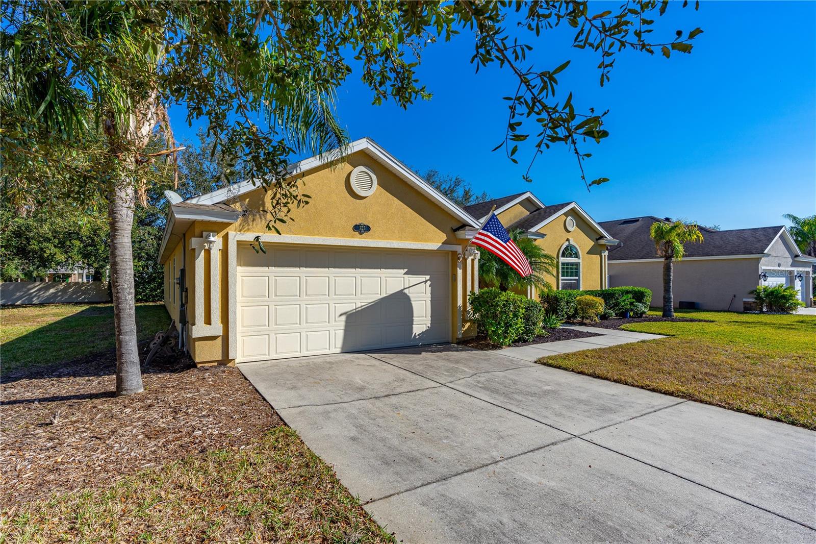 Image 3 of 52 For 727 Grape Ivy Lane