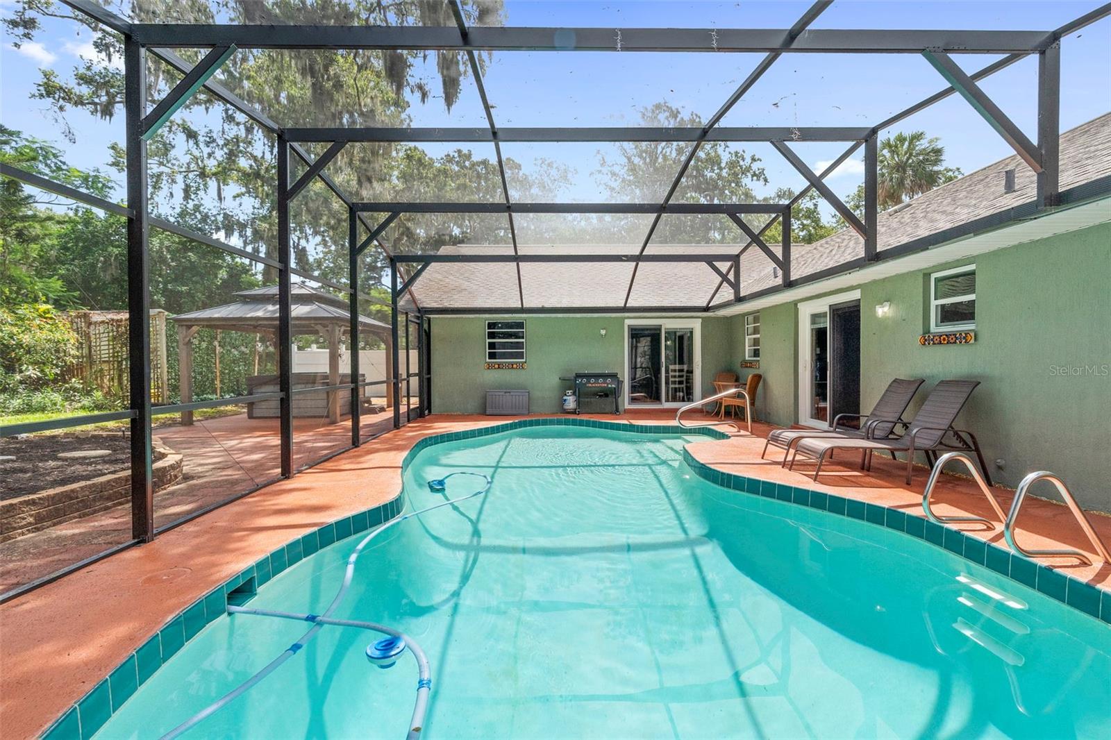 Image 39 of 48 For 552 Hamlet Drive