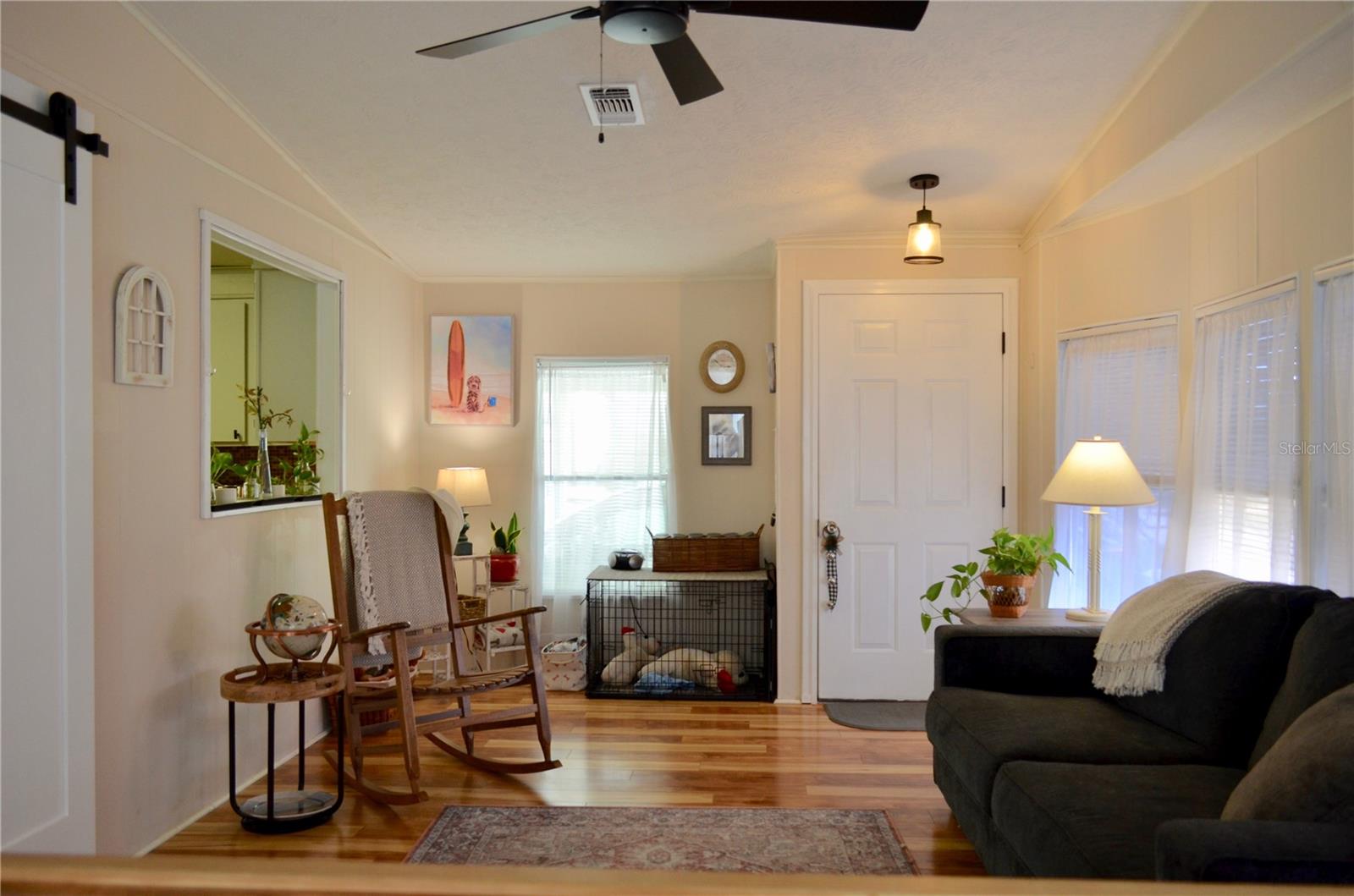 Image 6 of 34 For 8031 Homestead Avenue