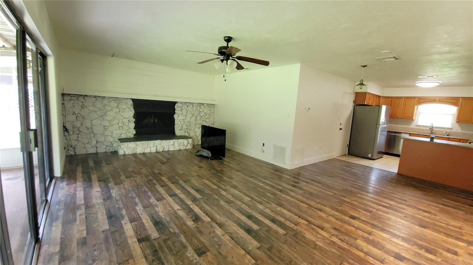 Image 7 of 21 For 1513 S Elsasser St