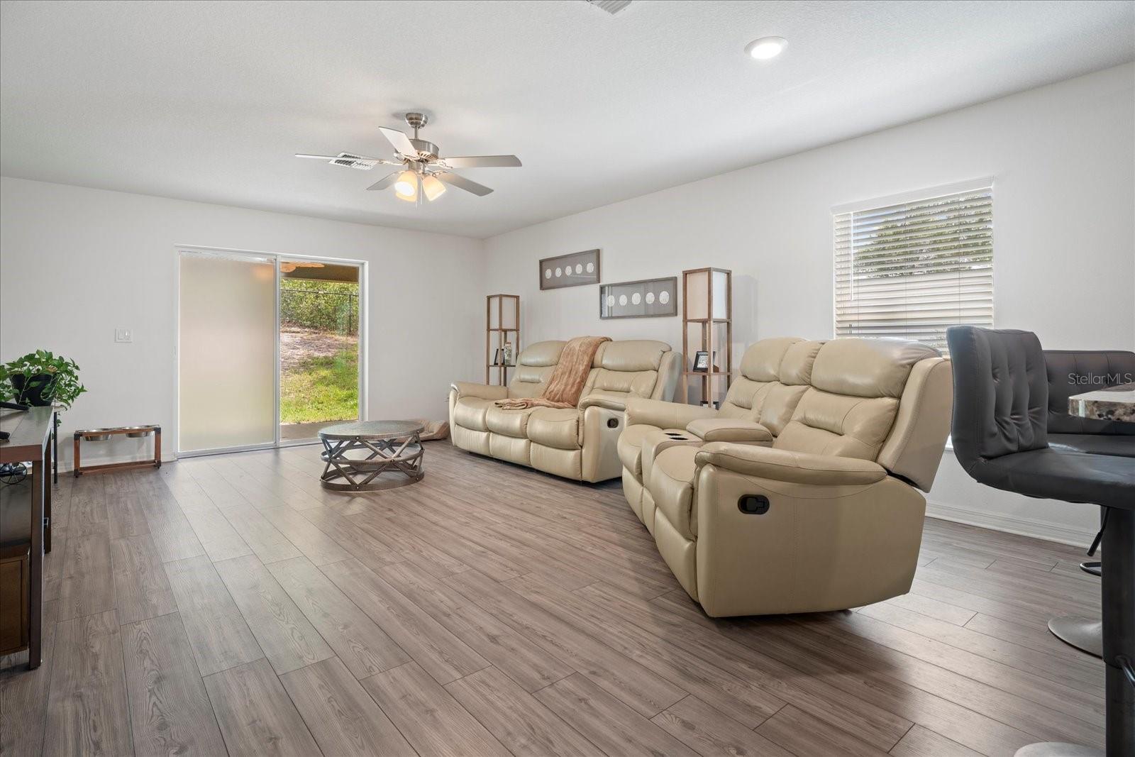 Image 21 of 57 For 1846 Acadian Drive