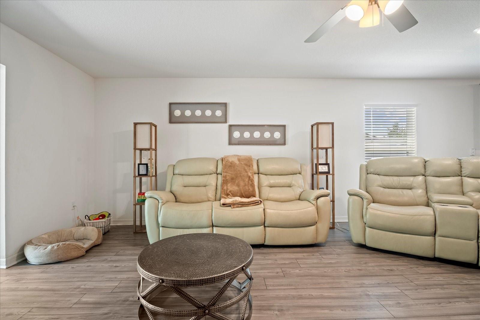 Image 22 of 57 For 1846 Acadian Drive