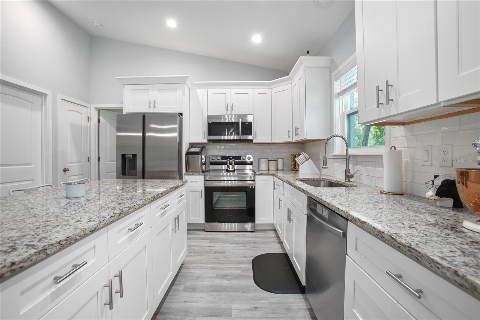 Image 11 of 26 For 1094 Lolita Street