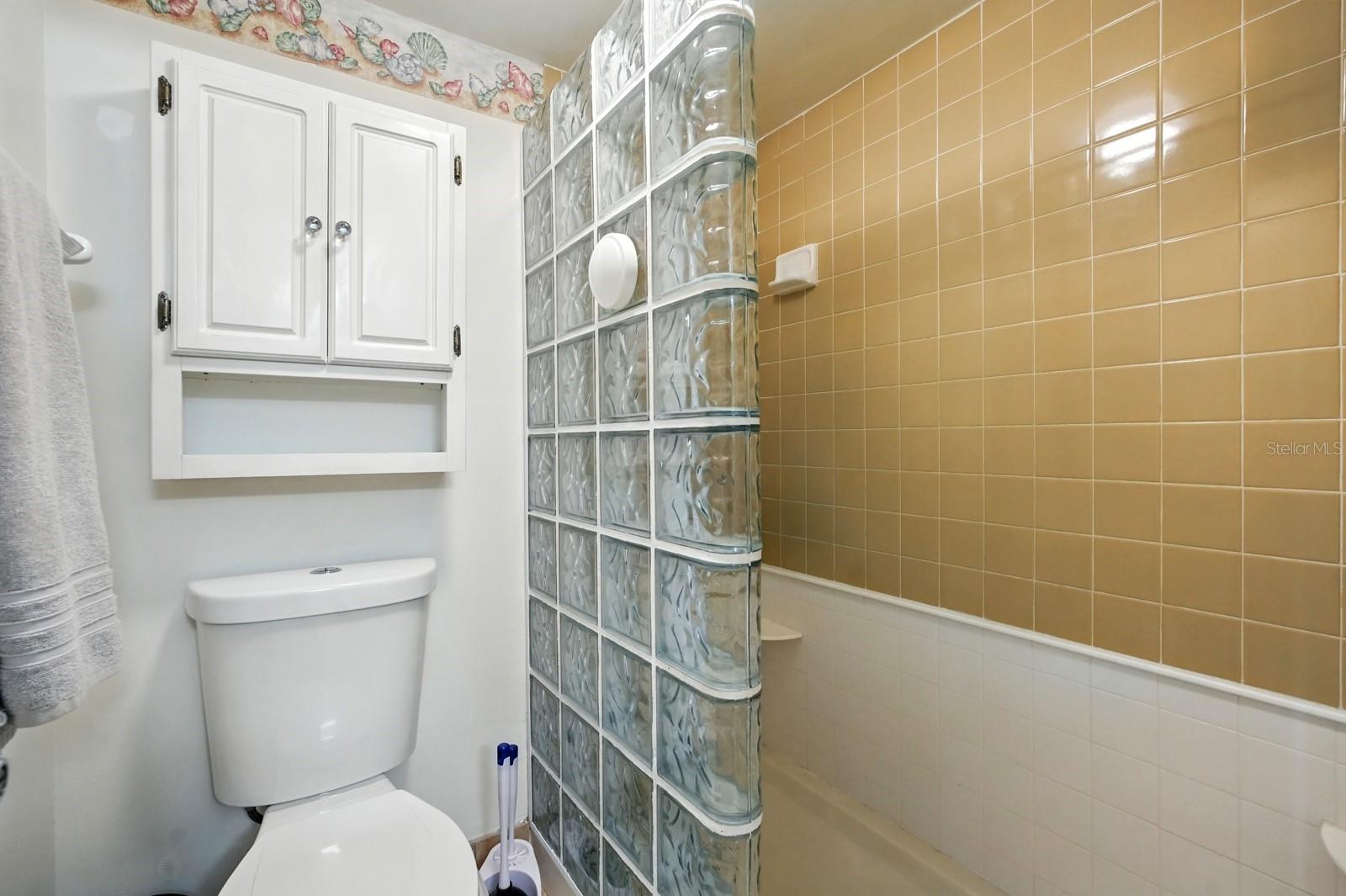 Image 4 of 24 For 2043 Atlantic Avenue 520