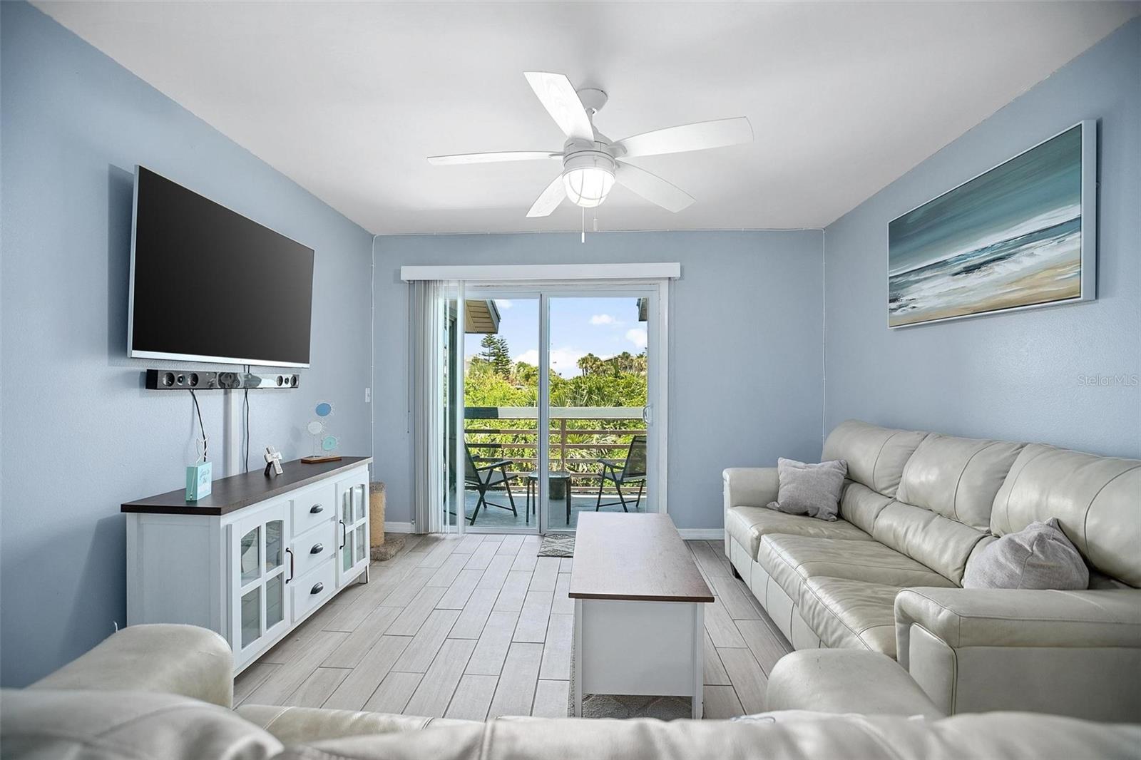 Image 6 of 31 For 4403 Sea Mist Drive 211