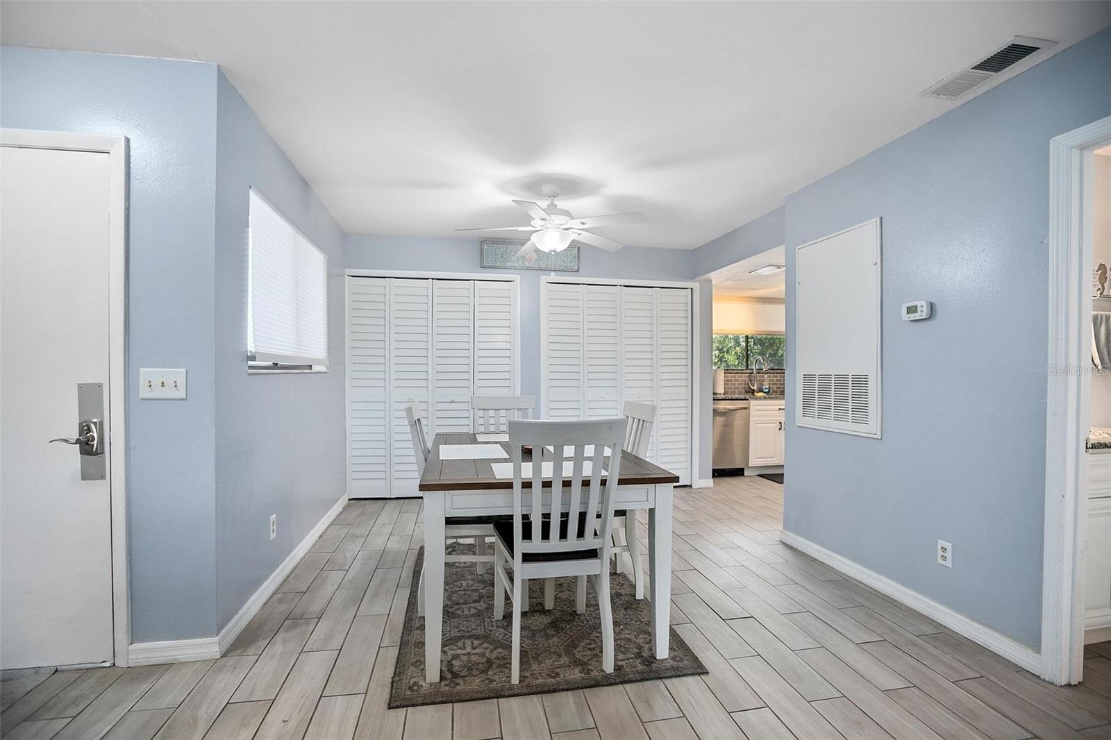 Image 7 of 31 For 4403 Sea Mist Drive 211