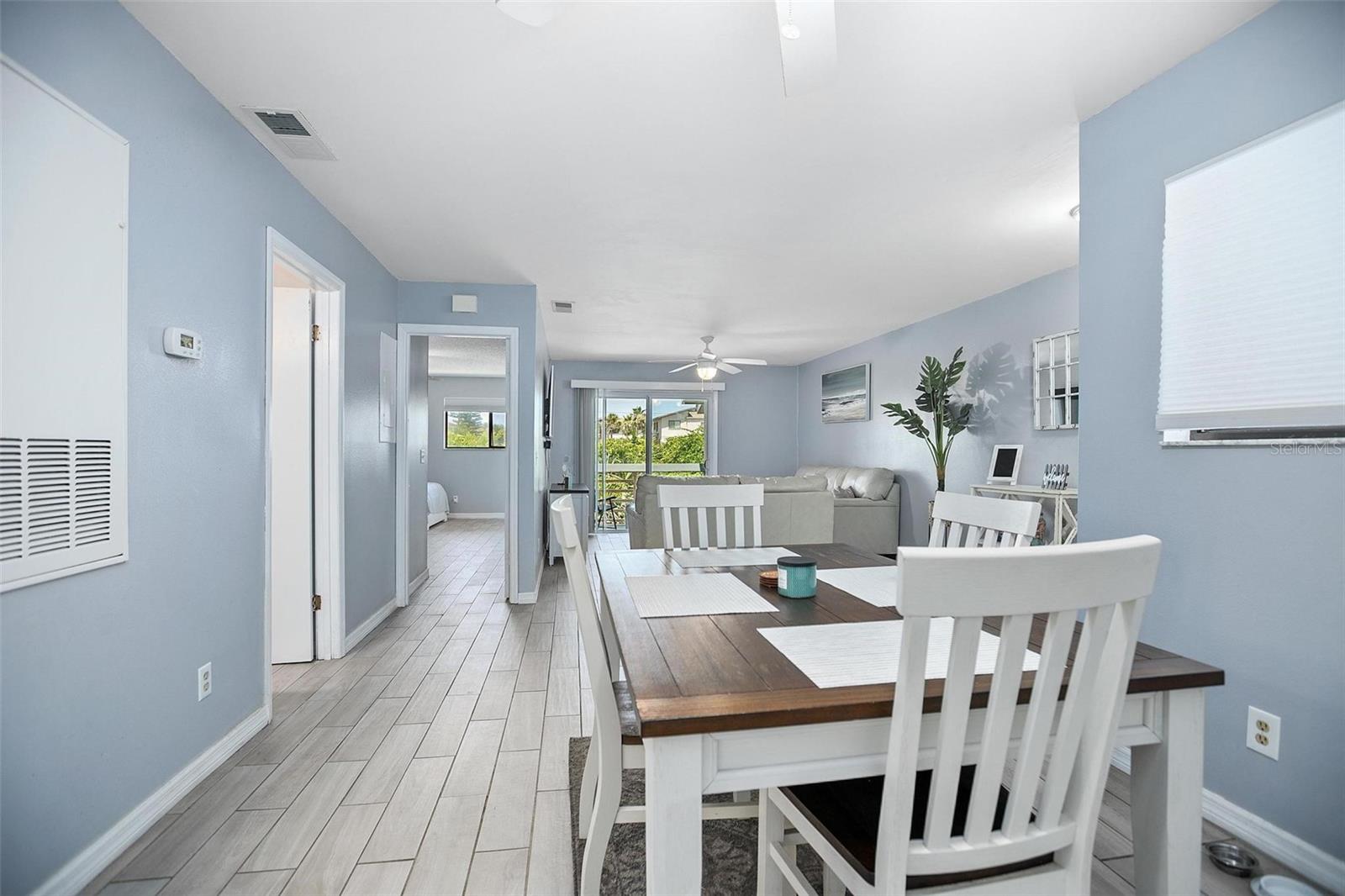 Image 8 of 31 For 4403 Sea Mist Drive 211
