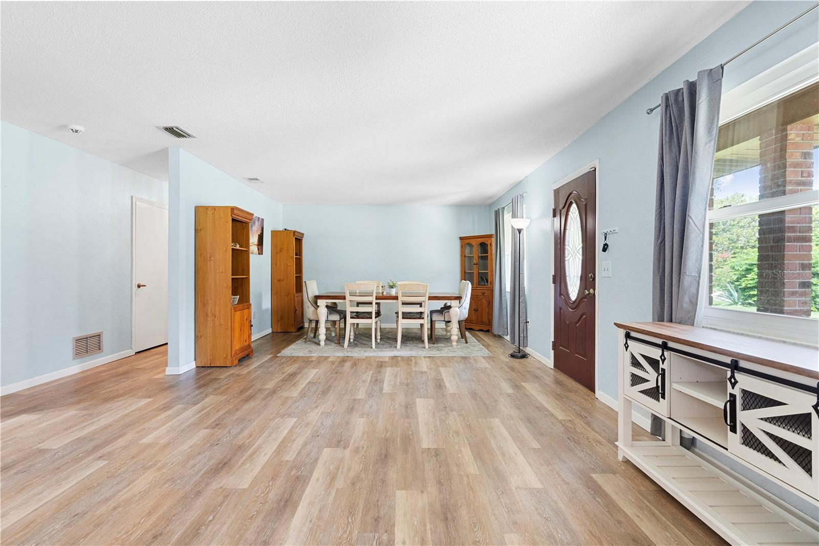 Image 4 of 36 For 1702 Palmetto Avenue