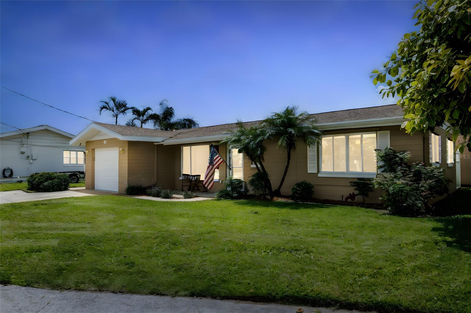 Image 3 of 36 For 10 Venetian Cir