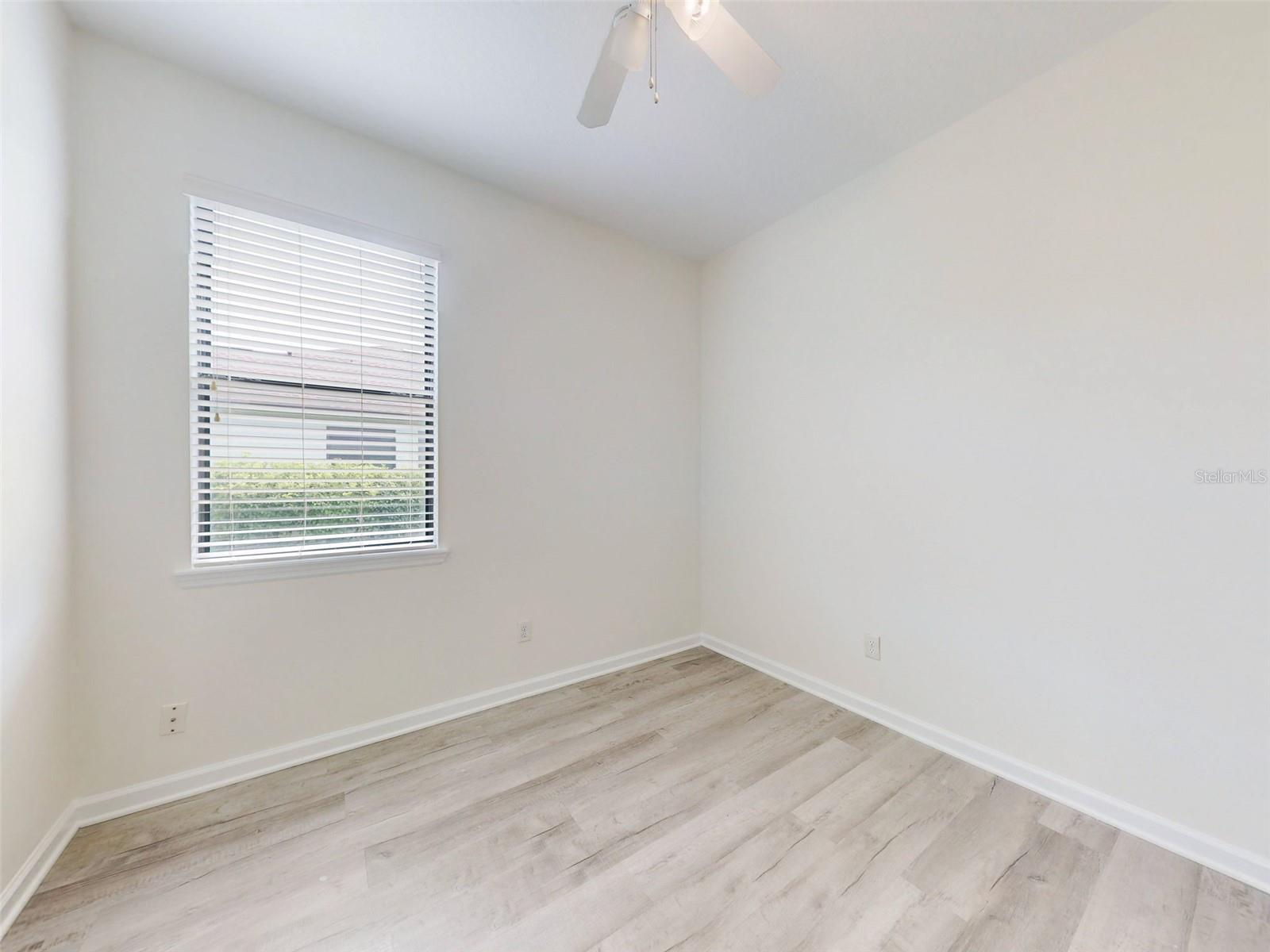Image 12 of 44 For 112 Tuscany Bend Street