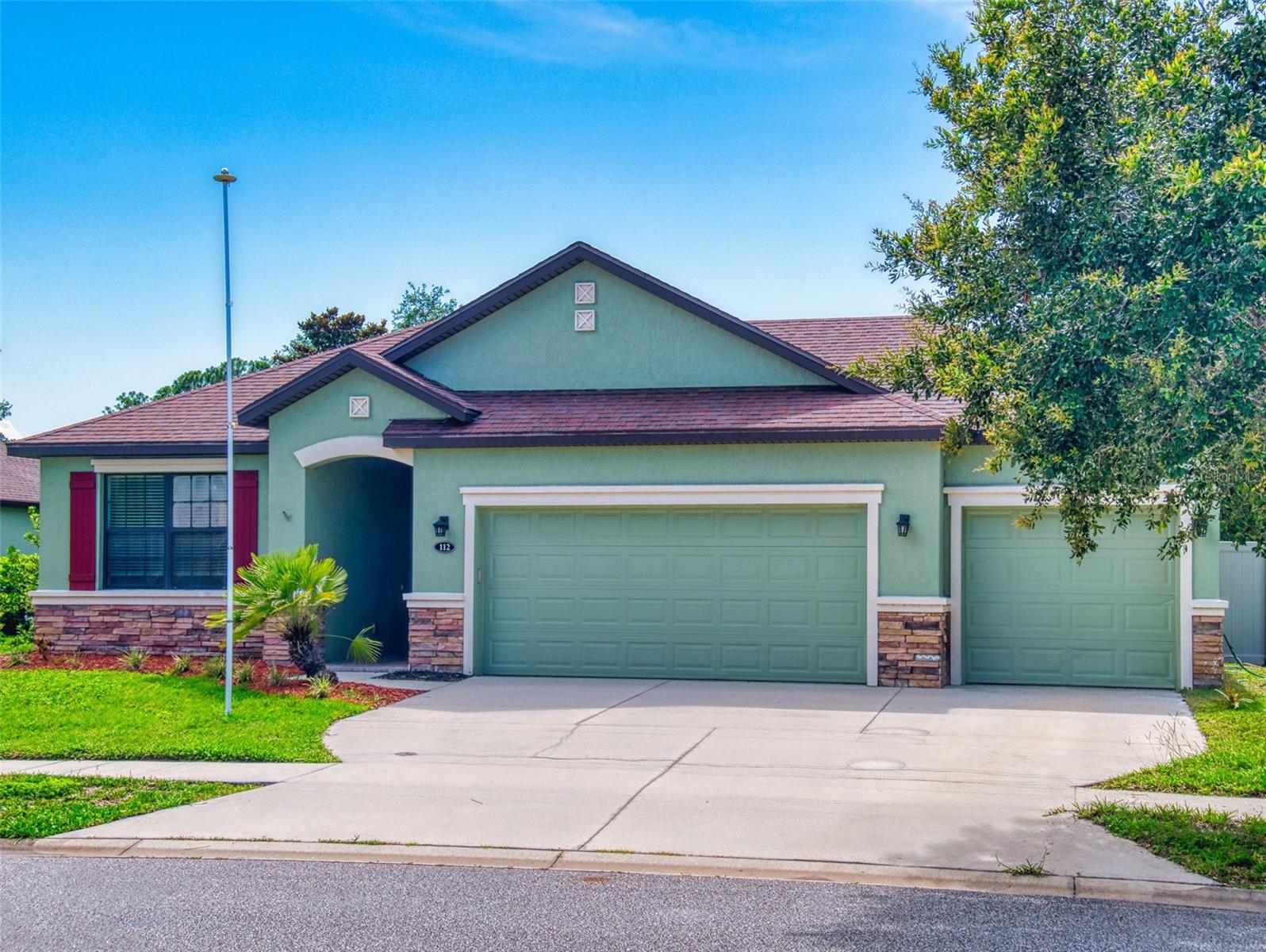 Image 43 of 44 For 112 Tuscany Bend Street