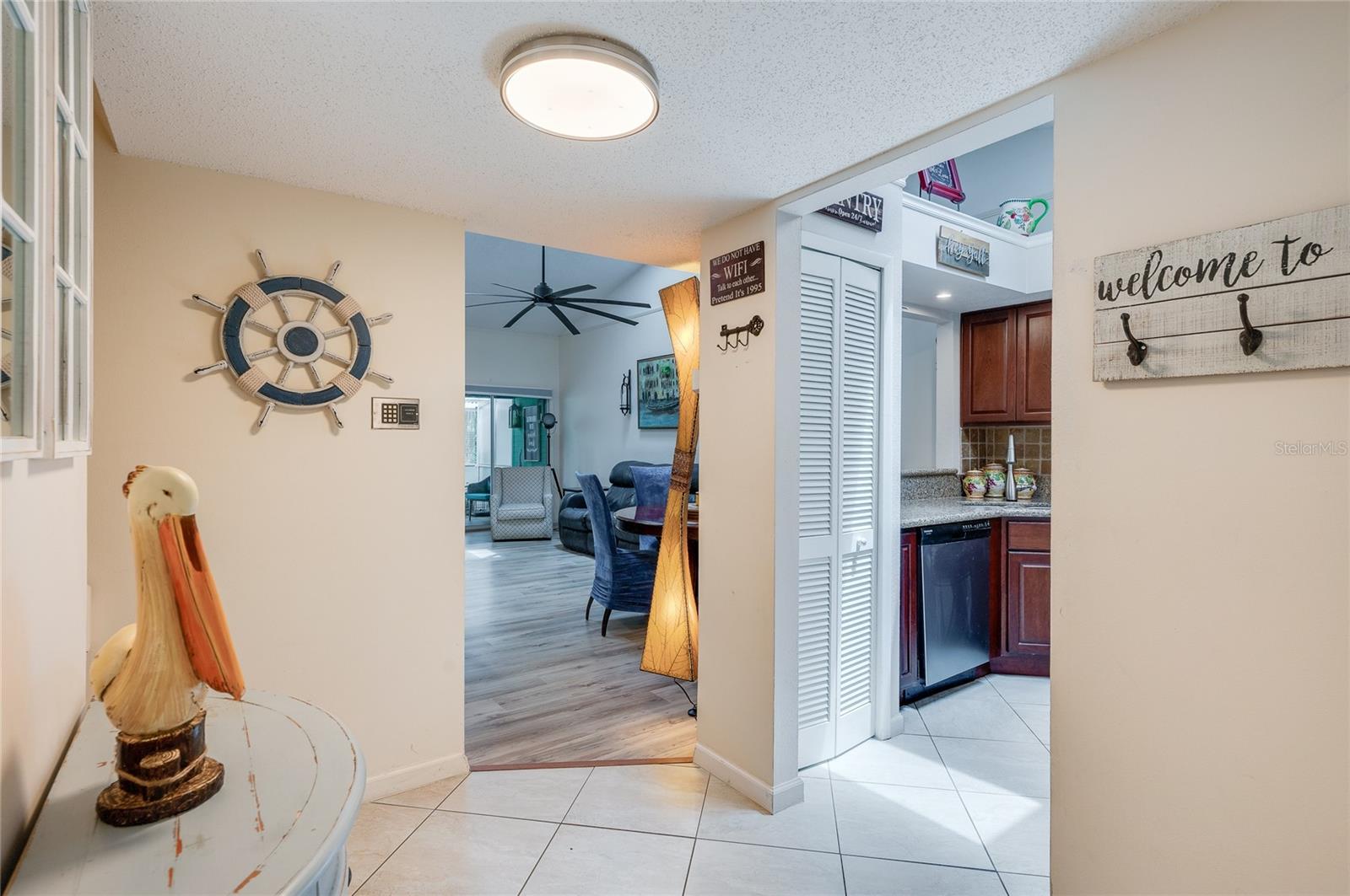 Image 10 of 40 For 955 Grayling Court B