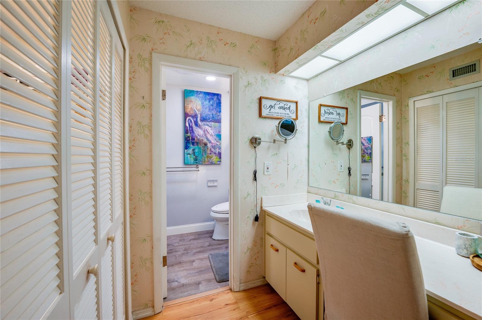Image 24 of 40 For 955 Grayling Court B