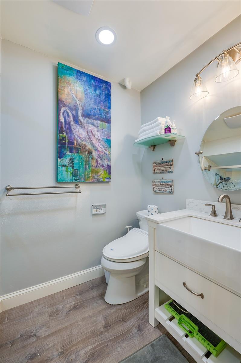 Image 25 of 40 For 955 Grayling Court B
