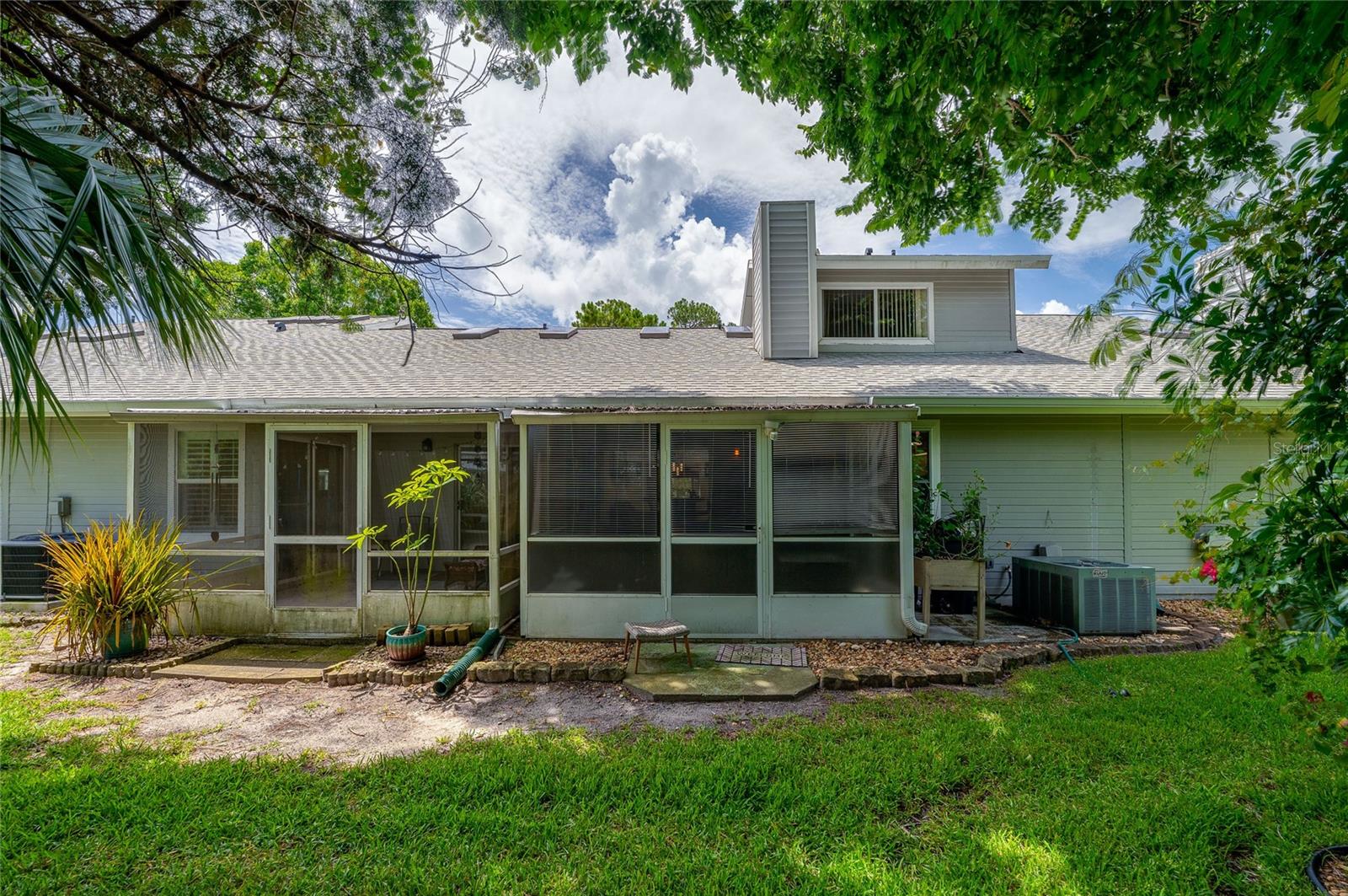 Image 30 of 40 For 955 Grayling Court B