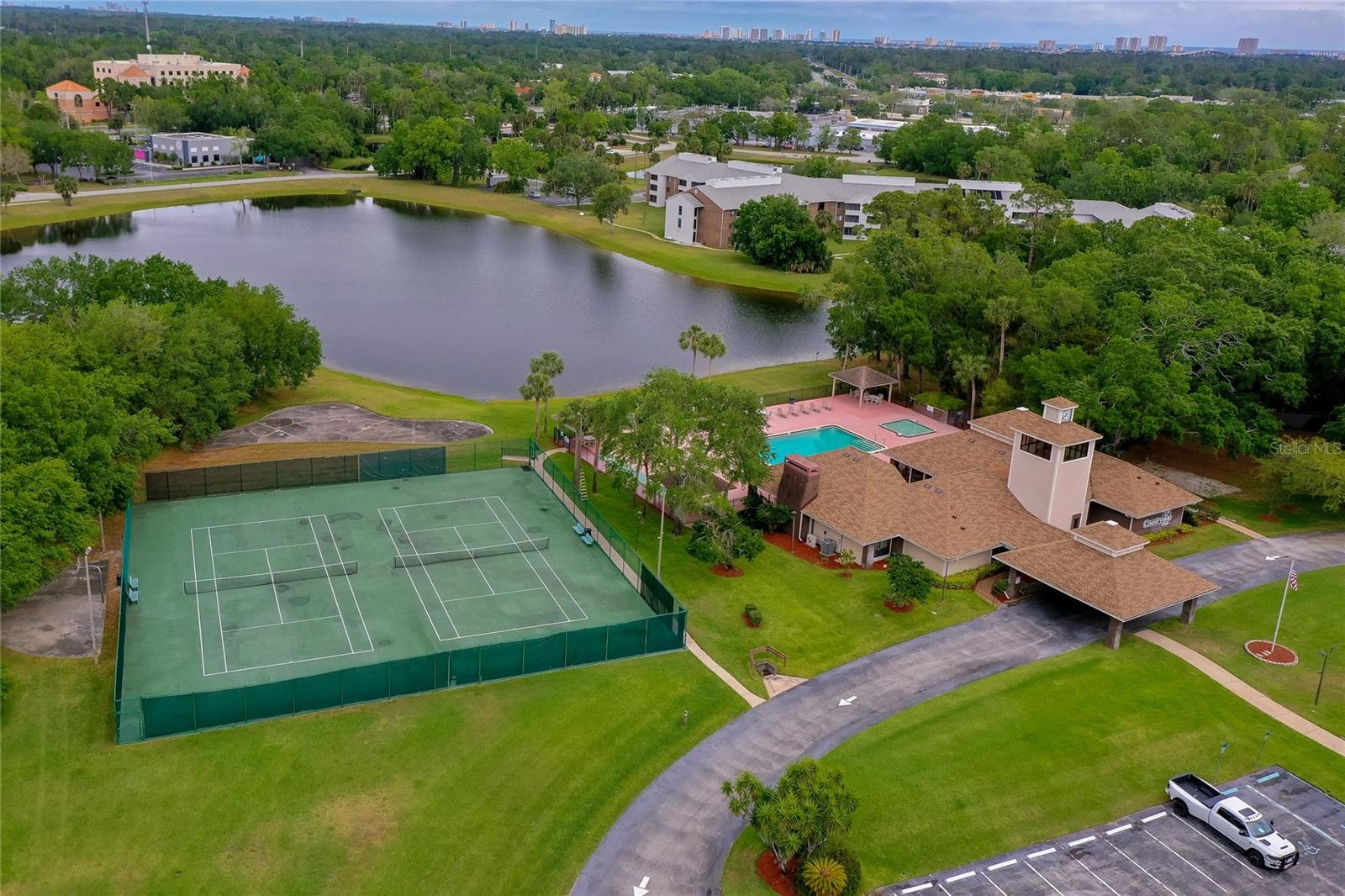 Image 39 of 40 For 955 Grayling Court B