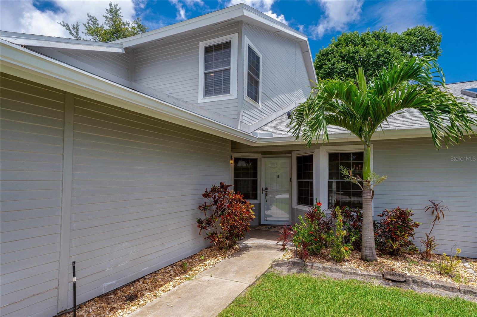 Image 5 of 40 For 955 Grayling Court B