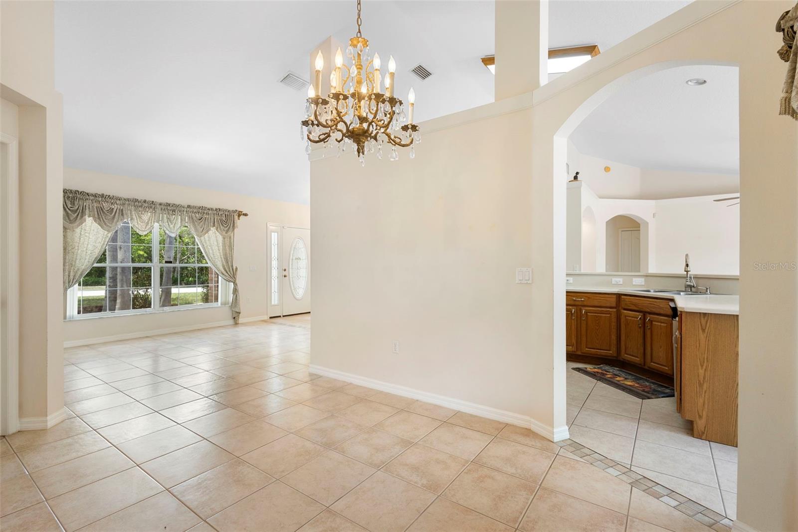 Image 13 of 49 For 2478 Unionville Drive