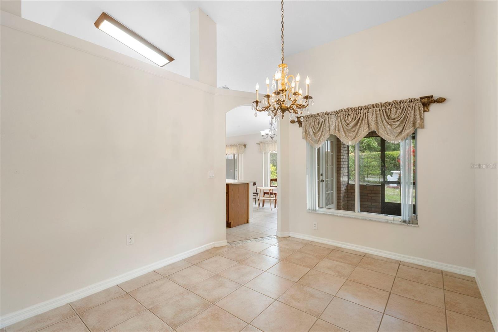 Image 15 of 49 For 2478 Unionville Drive