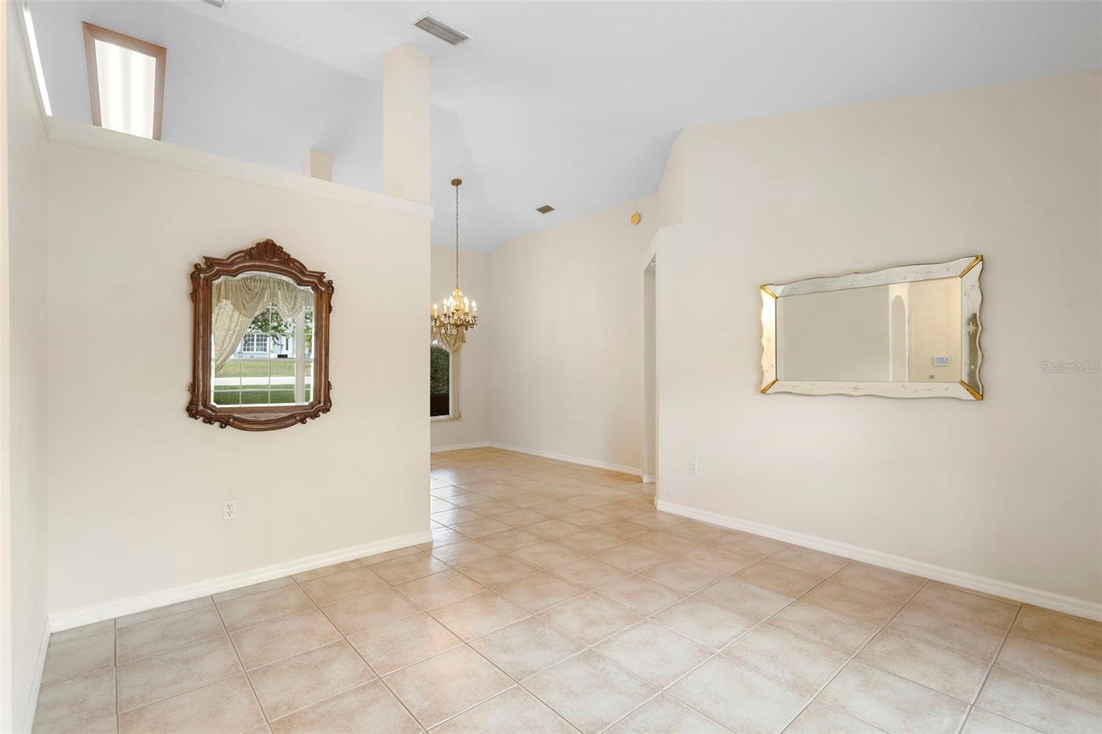 Image 17 of 49 For 2478 Unionville Drive