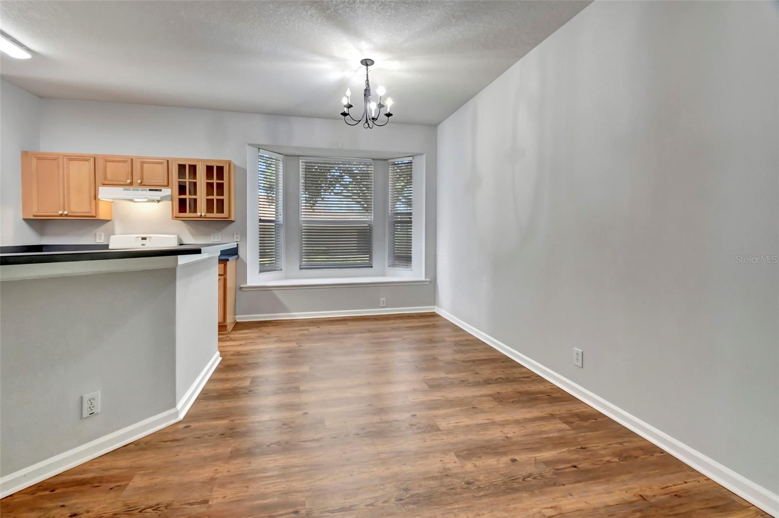 Image 14 of 47 For 107 Brookgreen Way
