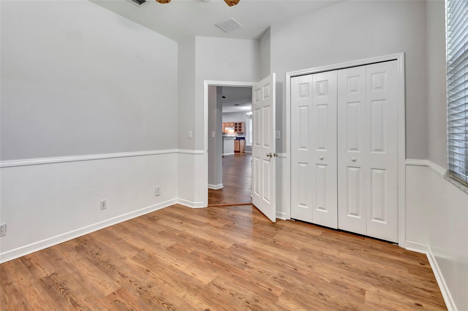 Image 22 of 47 For 107 Brookgreen Way