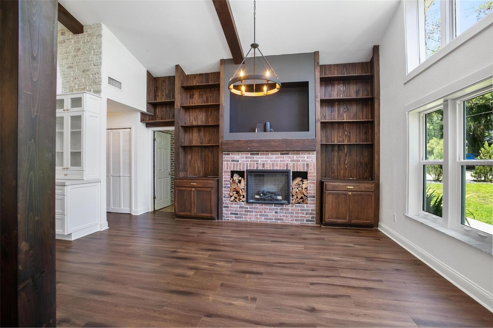 Image 11 of 72 For 1620 20th Street
