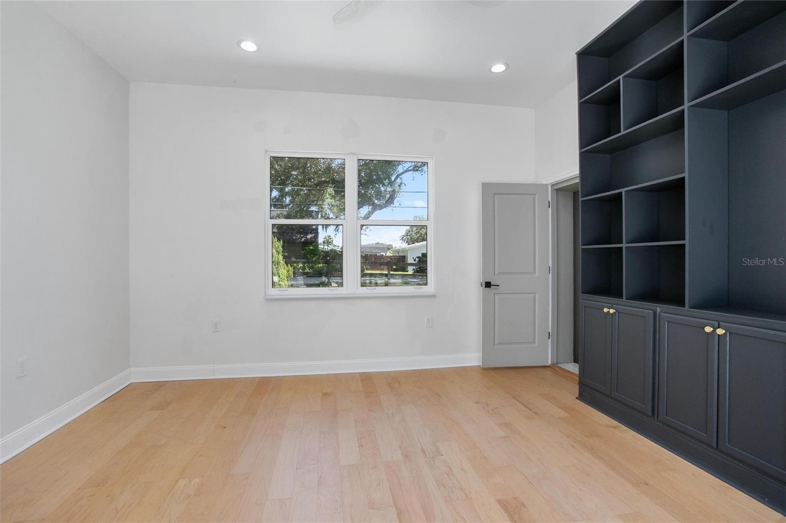 Image 17 of 72 For 1620 20th Street