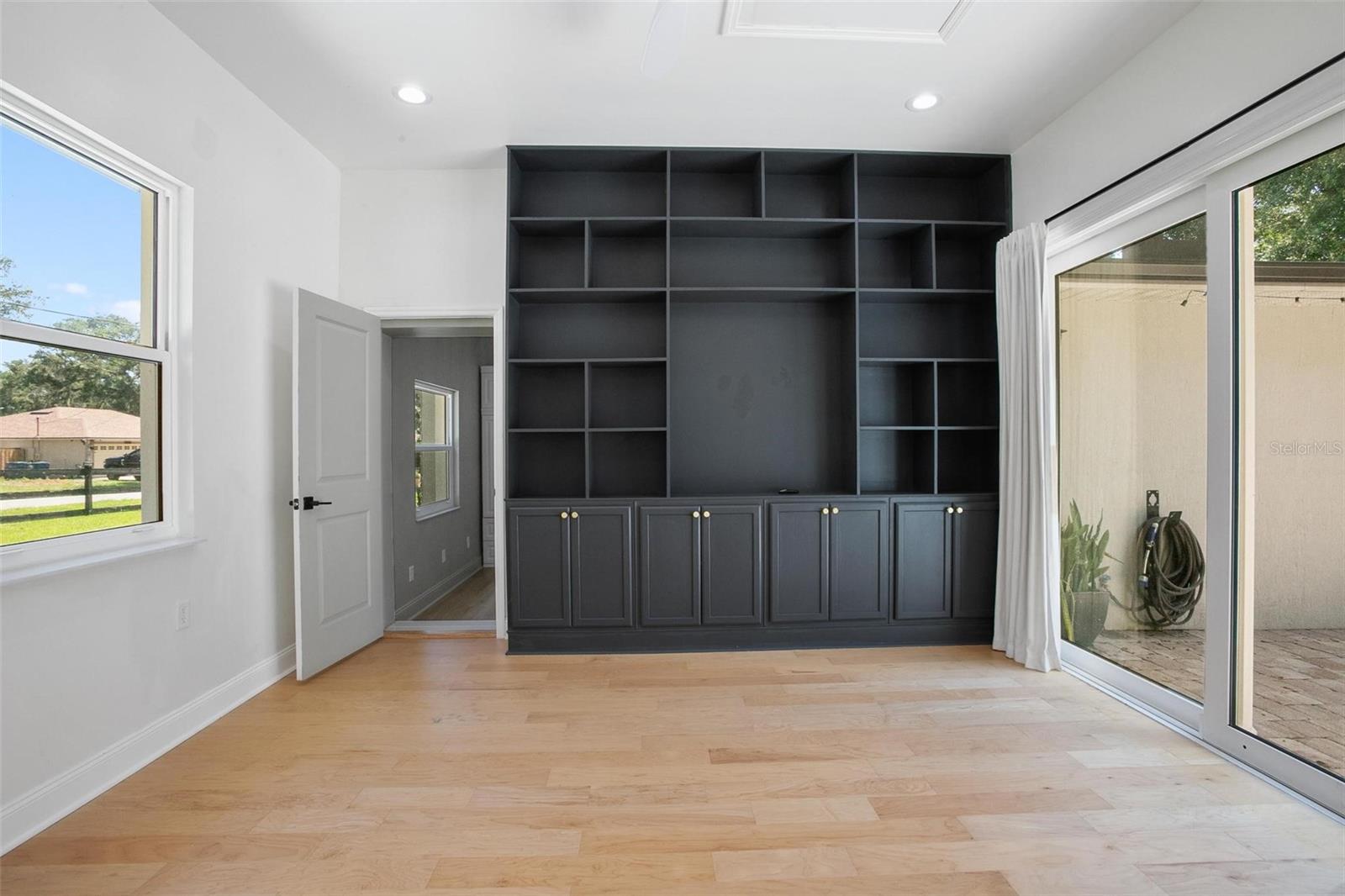 Image 18 of 72 For 1620 20th Street