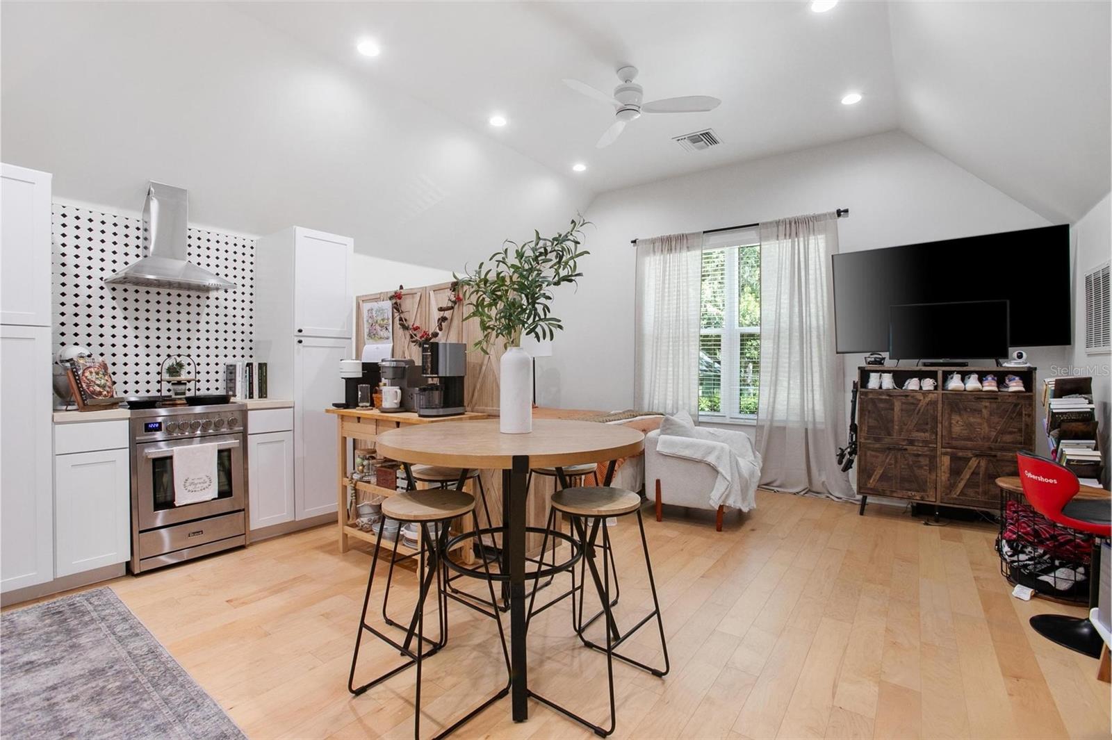 Image 33 of 72 For 1620 20th Street