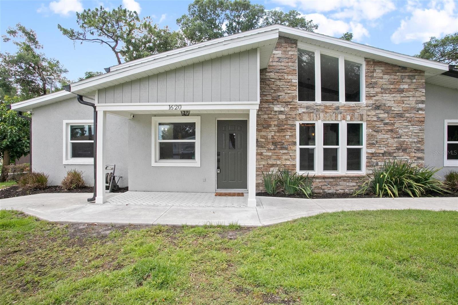 Image 4 of 72 For 1620 20th Street