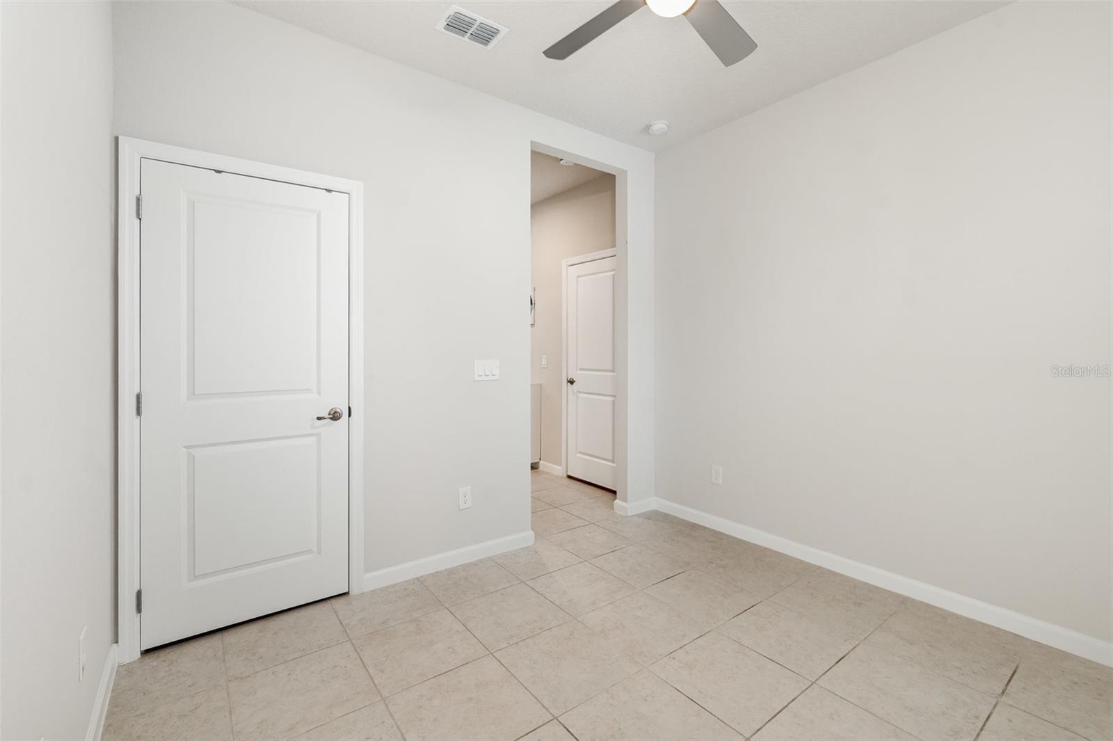 Image 18 of 25 For 3619 Voyager Lane