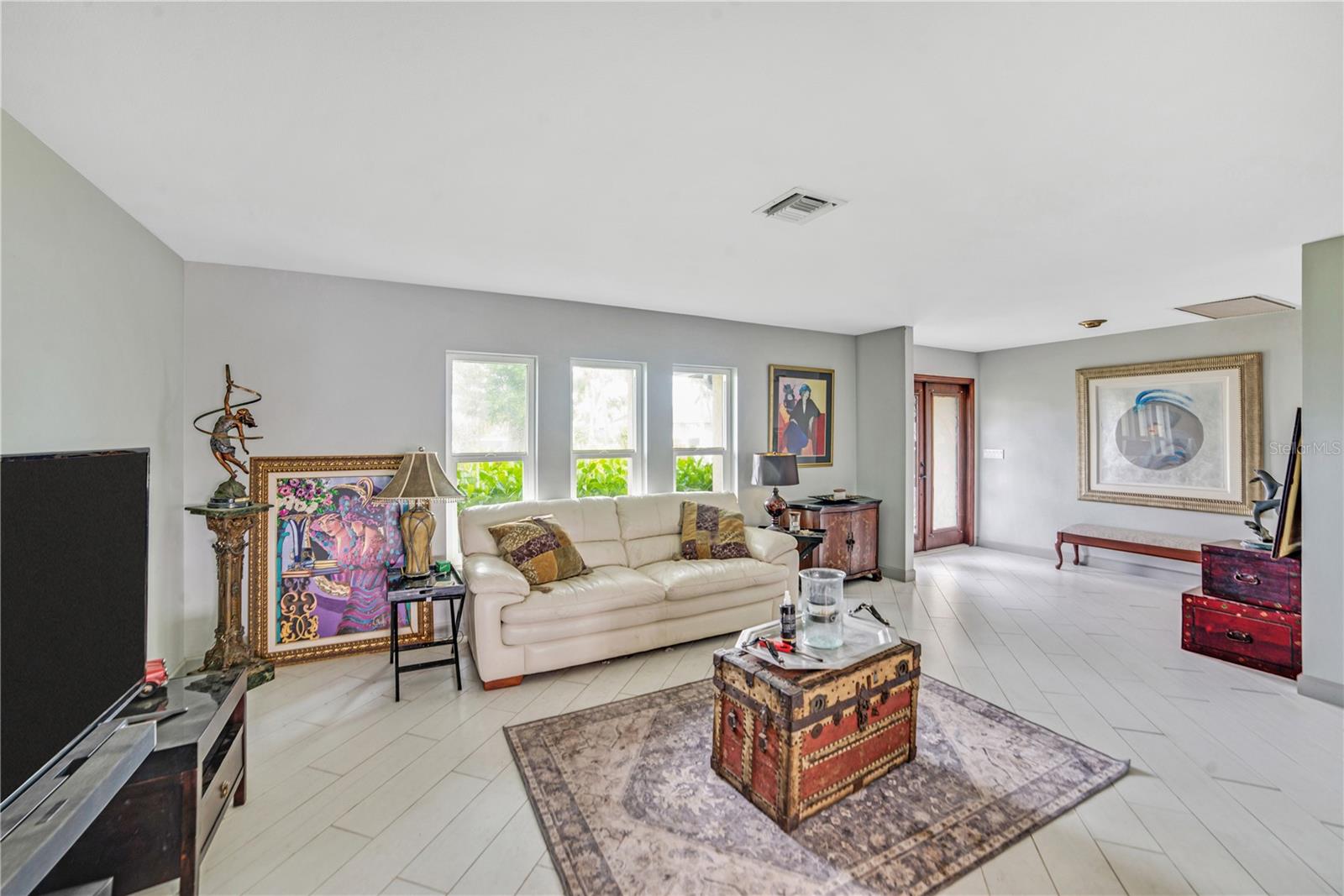 Image 13 of 56 For 2339 27th Street