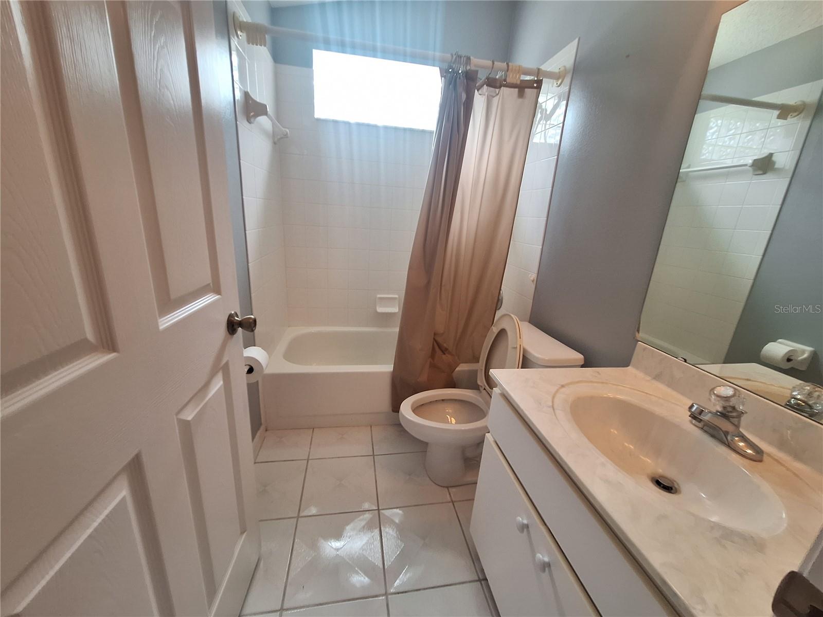 Image 11 of 14 For 2051 Sherwood Forest Drive