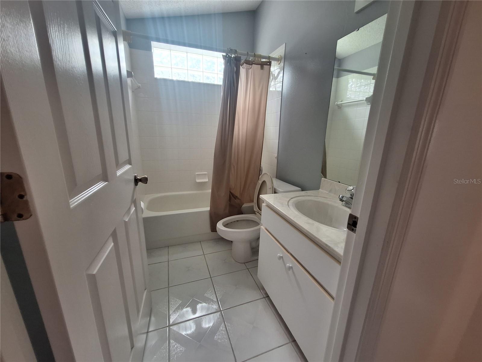 Image 12 of 14 For 2051 Sherwood Forest Drive